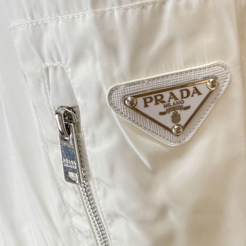 Pra*a outwear